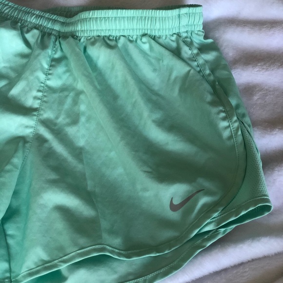 NIKE Dri Fit Running Shorts - Picture 3 of 6